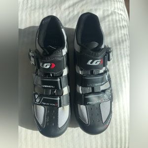 Louis Garneau Cycle Shoes Size 41